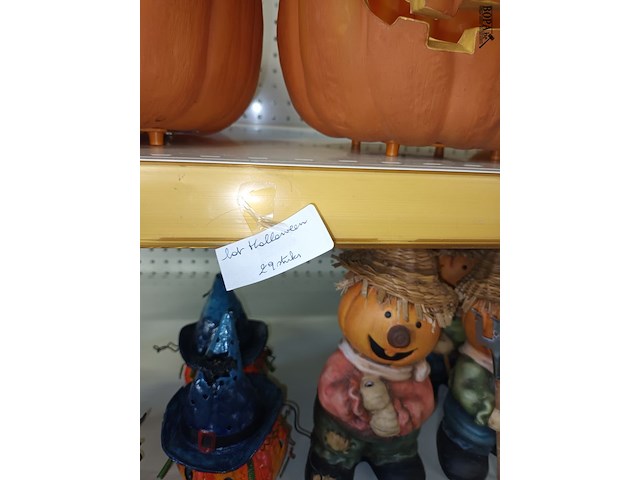 Lot 105 - lot halloween decoratie. 29 stuks - afbeelding 5 van  5