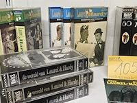 Lot 105 - lot laurel & hardy video's, dvd's en boeken - afbeelding 2 van  6