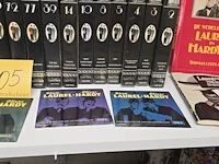 Lot 105 - lot laurel & hardy video's, dvd's en boeken - afbeelding 3 van  6