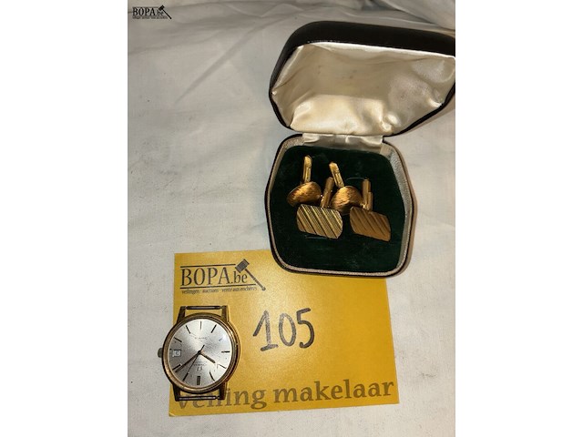 Lot 105 - polshorloge omega en manchetteknopen, 5 stuks - afbeelding 1 van  3