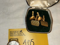 Lot 105 - polshorloge omega en manchetteknopen, 5 stuks - afbeelding 1 van  3