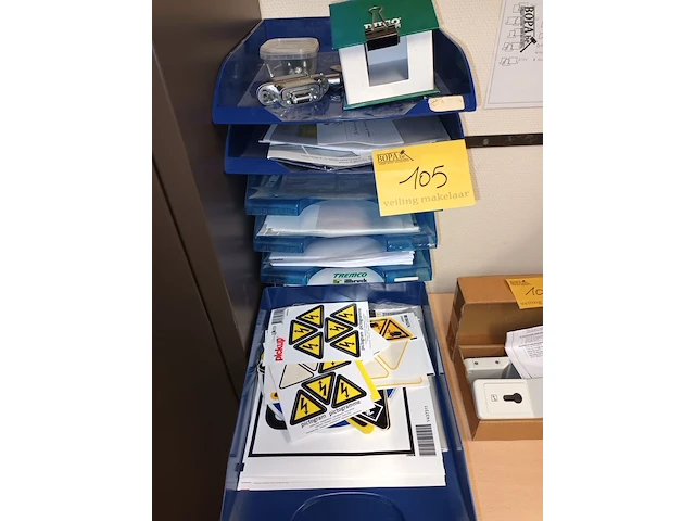 Lot 105 - sorteervakken. 25 stuks - afbeelding 3 van  3