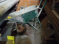 Lot 1053 - kruiwagen en transportkar - afbeelding 1 van  1