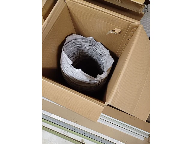 Lot 1054 - diversen. inhoud zolder - afbeelding 7 van  21