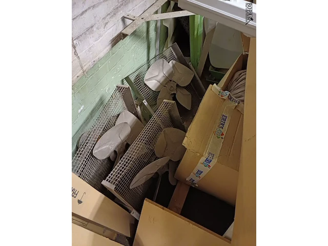 Lot 1054 - diversen. inhoud zolder - afbeelding 13 van  21
