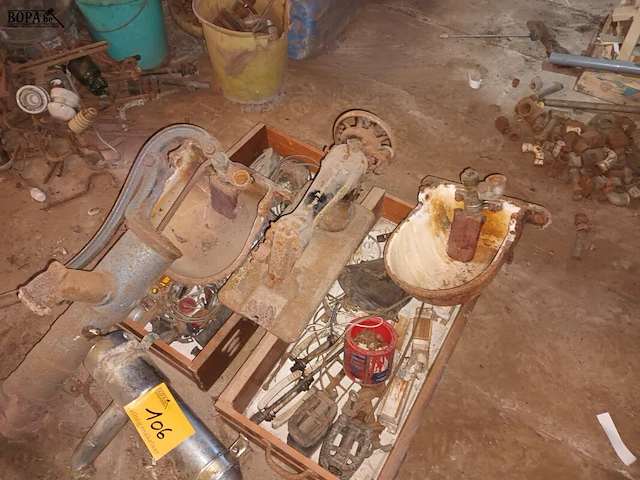 Lot 106 - diversen - afbeelding 3 van  3