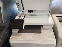 Lot 106 - hp color laser jet printer (h) - afbeelding 3 van  3