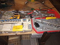 Lot 106 - koffers met doppensleutels. 2 stuks - afbeelding 1 van  3