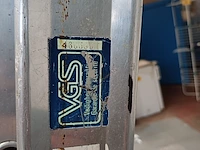 Lot 1063 - aluminium ladder - afbeelding 3 van  3