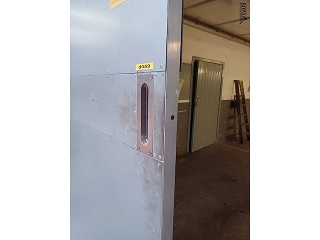 Lot 1067 - metalen schuifpoort - afbeelding 3 van  4