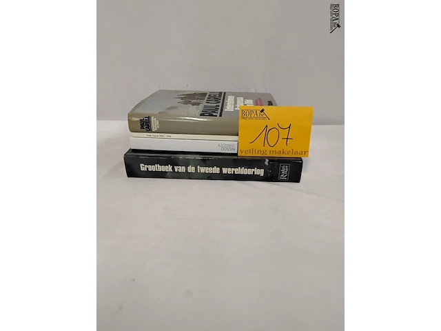 Lot 107 - lot boeken, 2e wereldoorlog dossinkazerne, 4 stuks - afbeelding 1 van  1