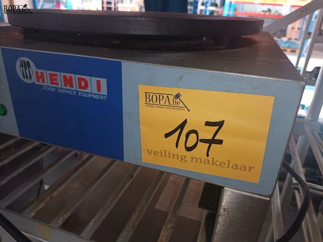Lot 107 - pannenkoeken maker hendi - afbeelding 2 van  4