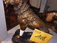 Lot 108 - schouwgarnituur in gips. 3 stuks - afbeelding 2 van  4