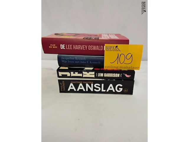 Lot 109 - lot boeken, romans, 4 stuks - afbeelding 1 van  1