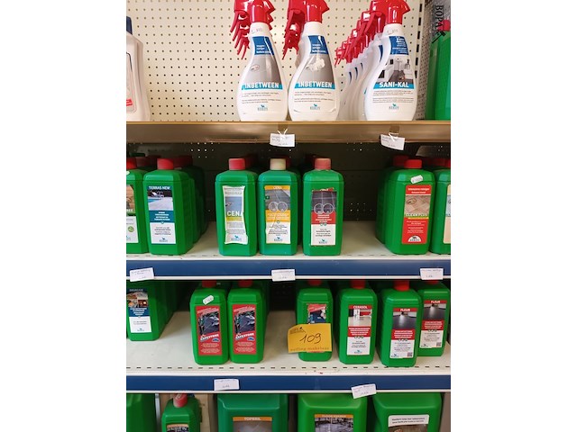 Lot 109 - onderhoudsproducten. 125 stuks - afbeelding 1 van  13