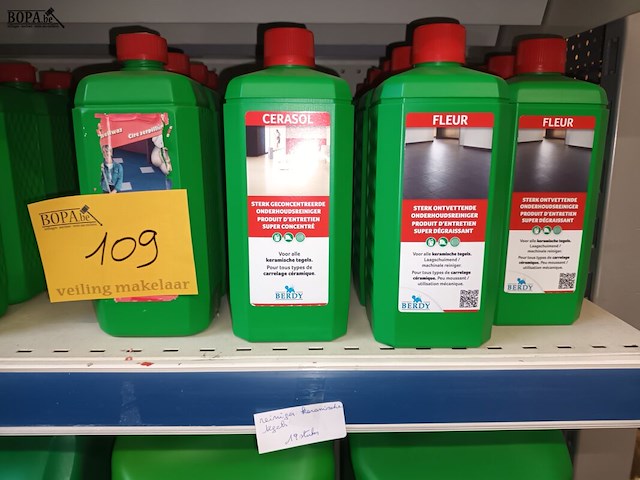 Lot 109 - onderhoudsproducten. 125 stuks - afbeelding 13 van  13