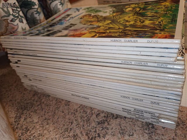 Lot 109 - strips buck danny. 30 stuks - afbeelding 3 van  4