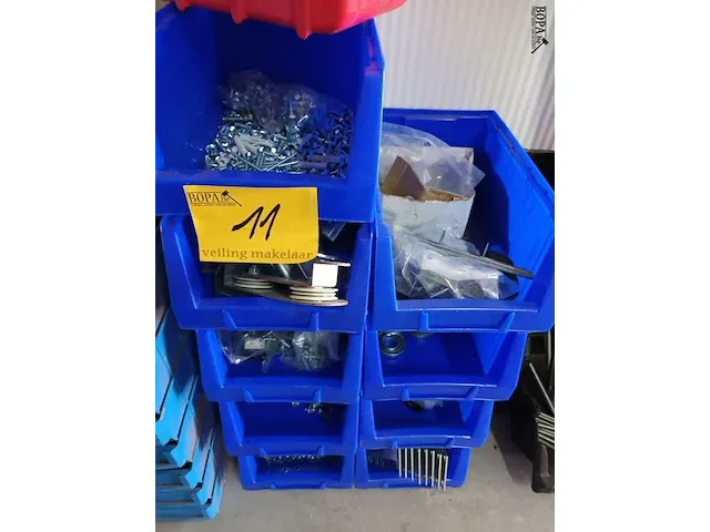 Lot 11 - bevestigingsmateriaal en sorteerbakjes - afbeelding 5 van  6