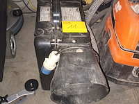 Lot 11 - blower gibbons