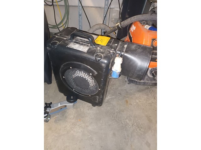 Lot 11 - blower gibbons - afbeelding 2 van  3