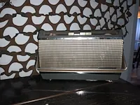 Lot 11 - buffetpiano met oude radio’s - afbeelding 5 van  6