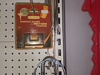 Lot 11 - fietssloten, sleutelringen. 17 stuks - afbeelding 3 van  3