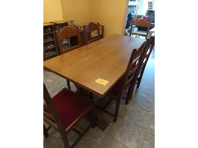 Lot 11 - houten eetkamer tafel - afbeelding 1 van  4