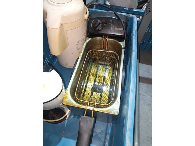 Lot 11 - keukentoestellen. 3 stuks - afbeelding 3 van  3