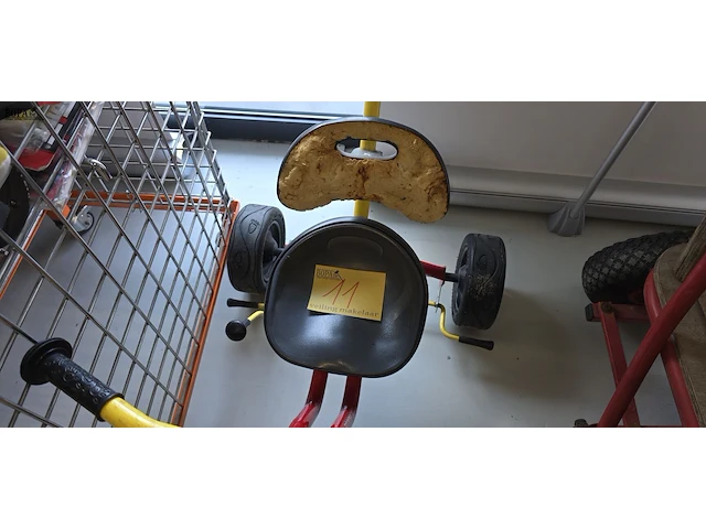 Lot 11 - kinderfietsje - afbeelding 3 van  3