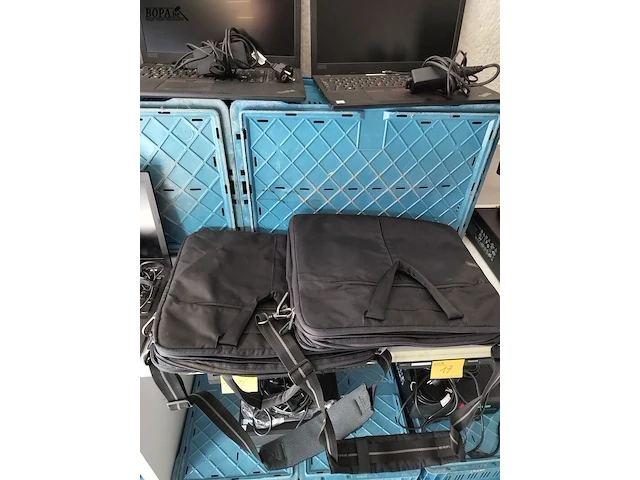 Lot 11 - laptoptassen thinkpad - 3 stuks - afbeelding 2 van  2
