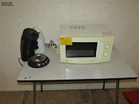 Lot 11 - microgolf, tafel, senseo en waterkoker - afbeelding 1 van  4