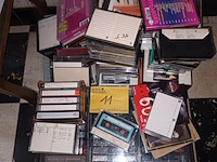 Lot 11 - muziek cd’s en audio cassettes - afbeelding 1 van  3
