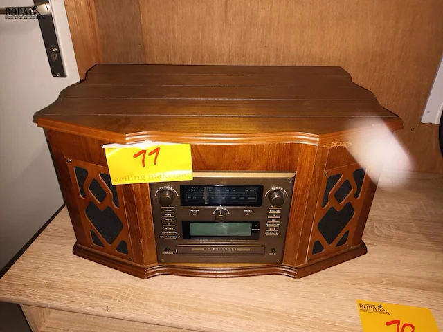 Lot 11 - nostalgisch music center - afbeelding 2 van  5