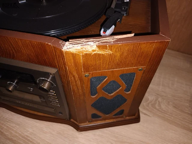 Lot 11 - nostalgisch music center - afbeelding 3 van  5