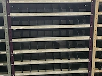 Lot 11 - open metalen kast met 12 legplanken en vakjes - afbeelding 1 van  1