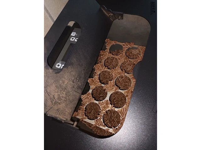 Lot 11 - pelletkachel - afbeelding 4 van  4