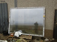 Lot 11 - pvc raam aluplast - afbeelding 1 van  1