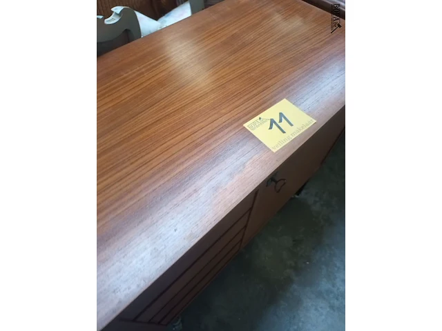 Lot 11 - retro kast op wielen - afbeelding 5 van  6