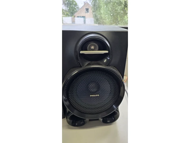 Lot 11 - stereo toren phillips met dockingstation - afbeelding 4 van  5