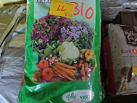 Lot 11 - verta potgrond - 7 stuks - afbeelding 1 van  2