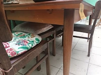 Lot 110 - houten keukentafel - afbeelding 2 van  4