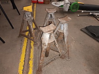 Lot 110 - jack stand. 4 stuks - afbeelding 3 van  3