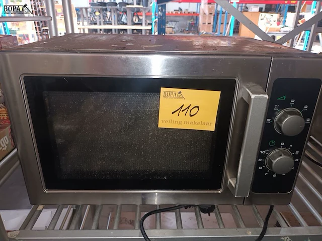 Lot 110 - microgolfoven menumaster - afbeelding 1 van  3
