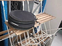 Lot 110 - plooitafels en plooistoelen - afbeelding 4 van  5