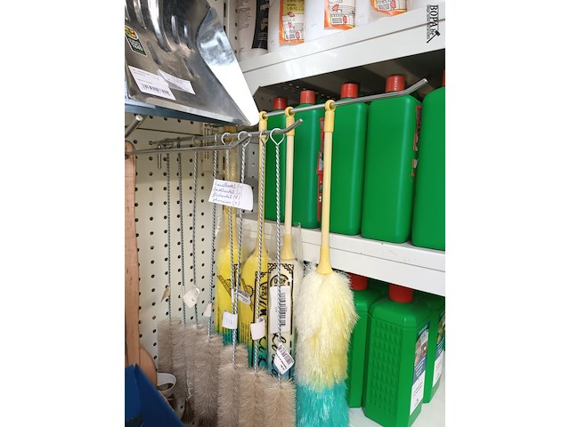 Lot 110 - poetsmateriaal. 100 stuks - afbeelding 2 van  12