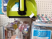 Lot 110 - poetsmateriaal. 100 stuks - afbeelding 12 van  12