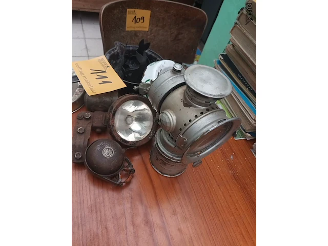 Lot 111 - brocante. 8 stuks - afbeelding 2 van  4