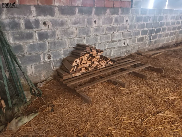 Lot 111 - hout - afbeelding 3 van  5