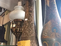 Lot 111 - koperen vaas. 2 stuks - afbeelding 4 van  4