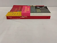 Lot 111 - lot boeken, vrouwen prostitutie, 2 stuks - afbeelding 1 van  1